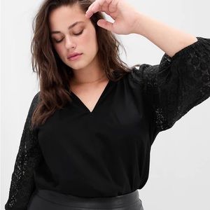 GAP Lace Sleeve Top - Size L - NWT